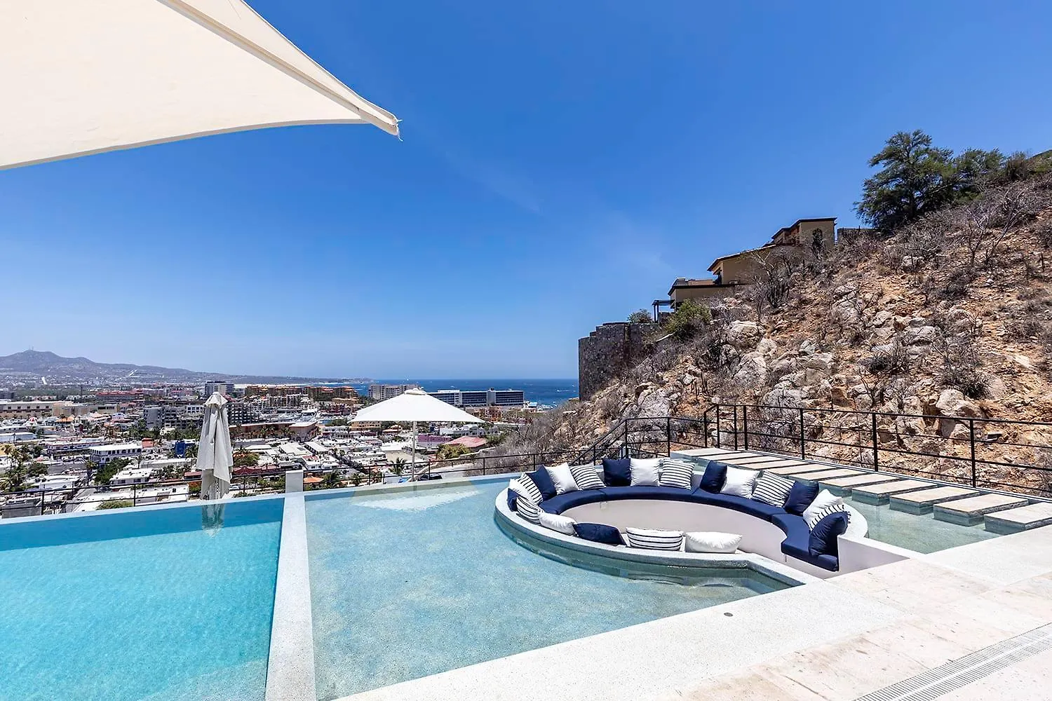 בית נופש הוילה קאבו סן לוקאס Stunning Ocean Views & Walk To Cabo Marina מקסיקו